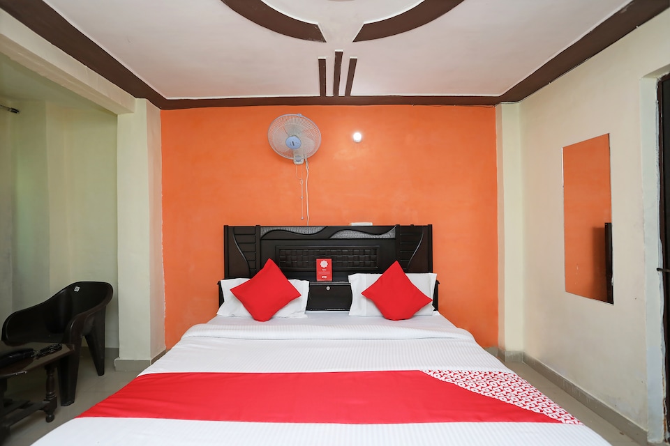 OYO Hotel Shree Baki Bihari, Corporate Complex, Agra