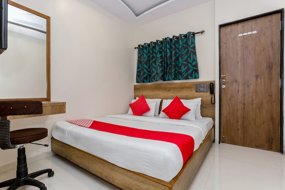 OYO 29192 Peace Residency, Mumbai International Airport, Mumbai