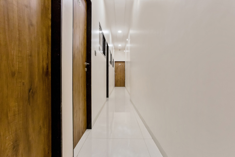 OYO 29192 Peace Residency, Mumbai International Airport, Mumbai