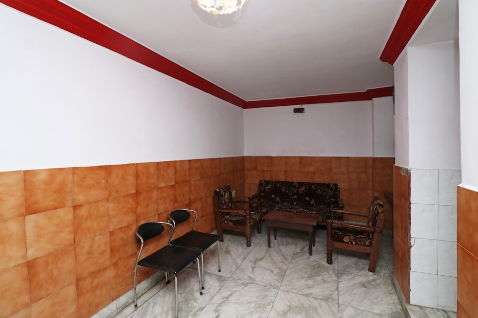 OYO Hotel Arjun, Railway Station Allahabad, Prayagraj