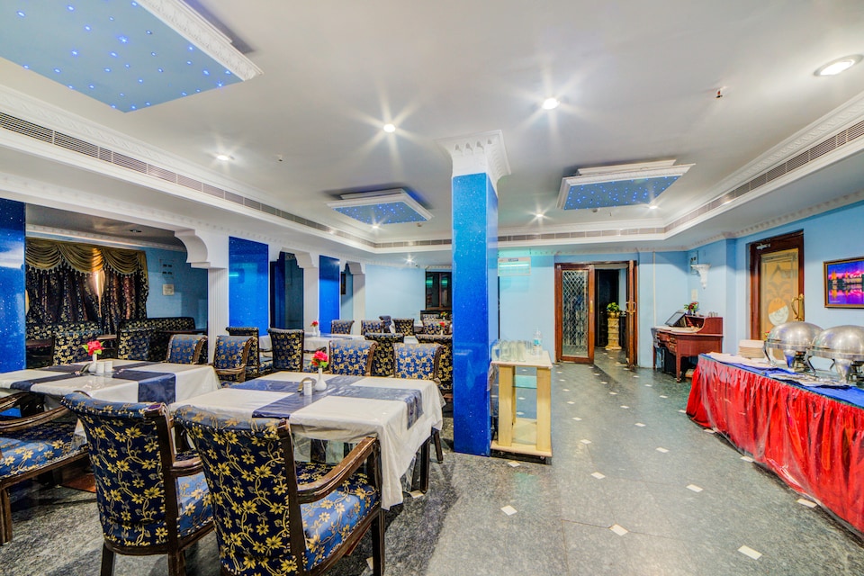 OYO Flagship 29230 Ik London Residency, Begumpet-II, Hyderabad
