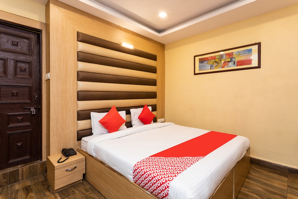 OYO 29231 Hotel Agarwal, Hamidia Road Bhopal, Bhopal