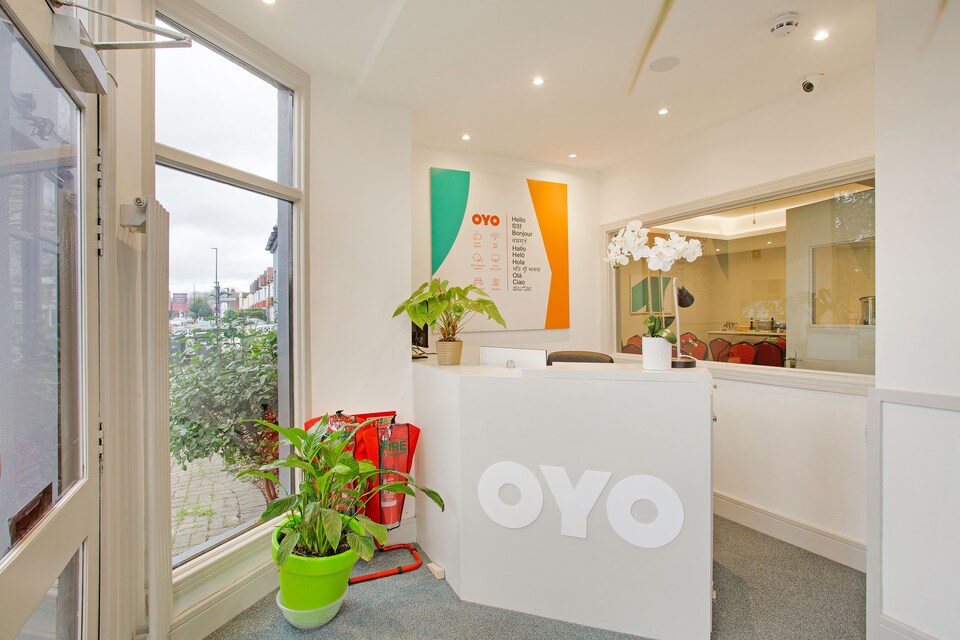 OYO Civic Hotel, Heathrow London, London