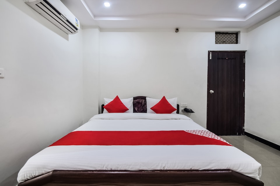 Capital O 29248 Hotel Green Valley, Udaipur North, Udaipur