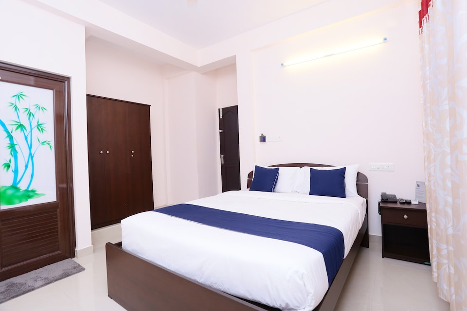 OYO SilverKey 29252 Jobby Technopark, Technopark Trivandrum, Trivandrum
