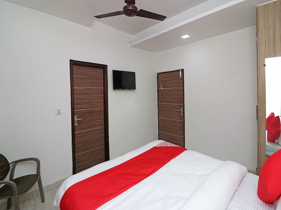 OYO 29255 Shri Sasaram, Faridabad, Faridabad