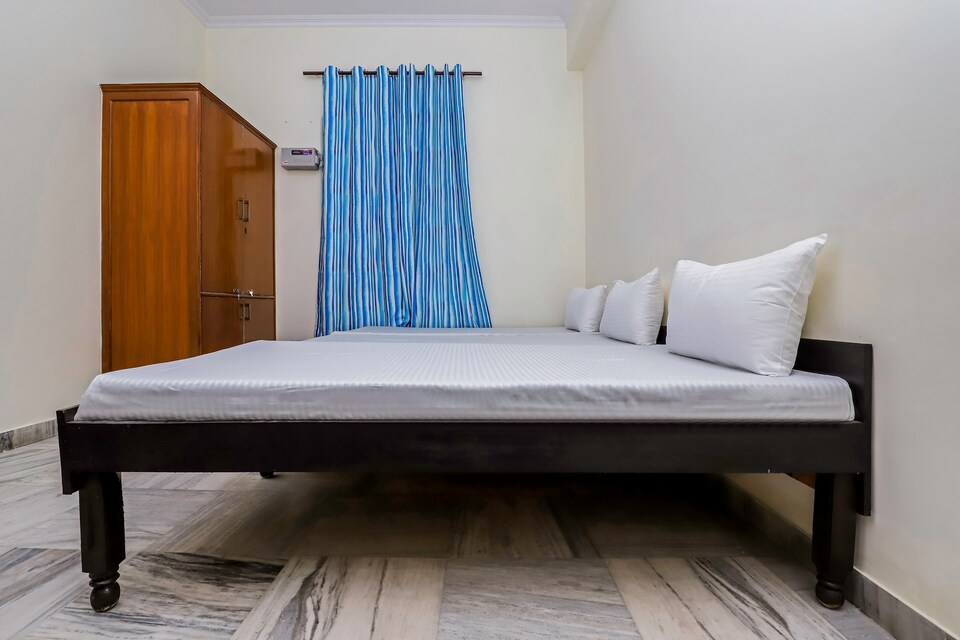 OYO LIFE NOD490 Sector 71, Noida City, Noida