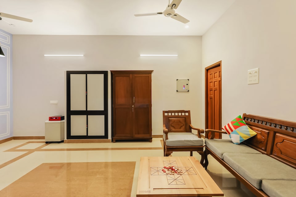OYO Home 29288 Elegant Studio Near Ecr, Pondicherry City Centre, Pondicherry
