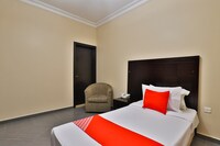 OYO 165 Orchida Al Hamra