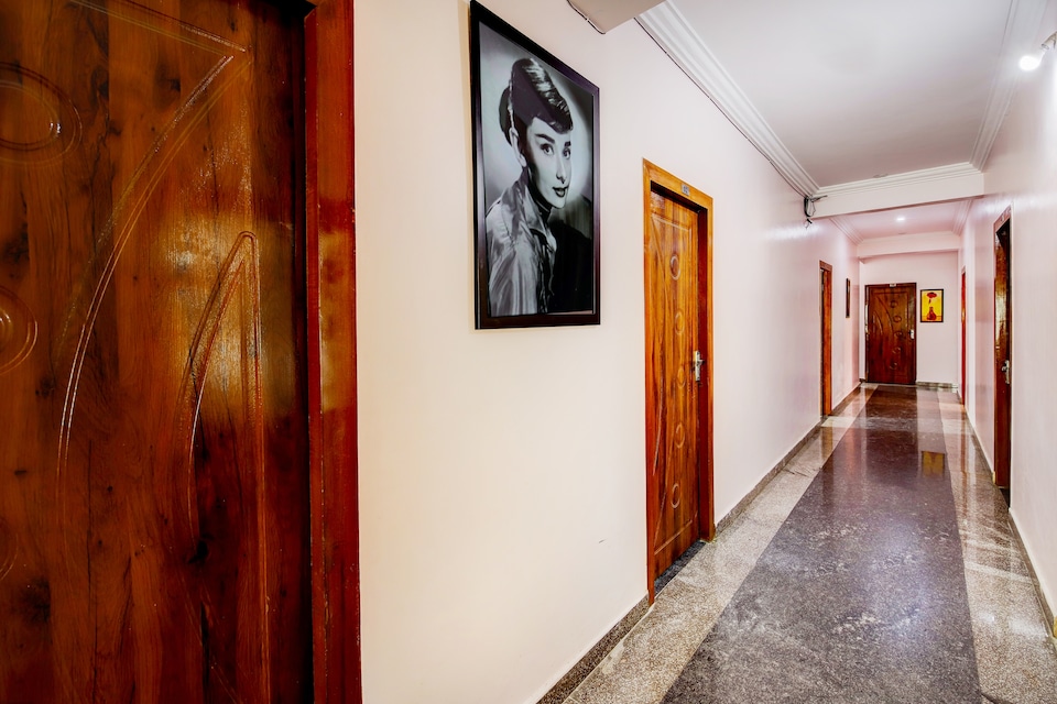 HOTEL O UTSAV PALACE, Kengeri - Rajarajeshwari Nagar Bangalore, Bangalore