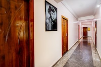 HOTEL O UTSAV PALACE