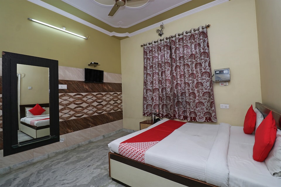 OYO 29309 Hotel Taj Palace, Fazal Ganj Kanpur, Kanpur