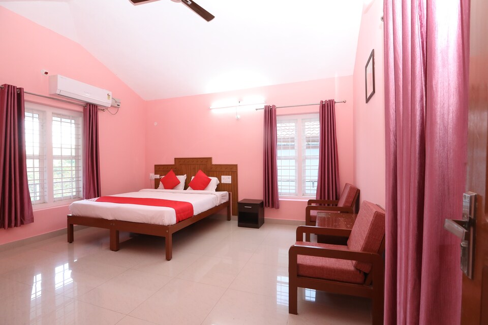 OYO 29325 Yajna Comforts, Madikeri, Coorg