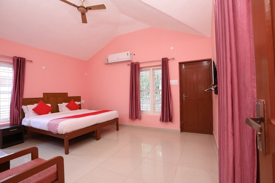 OYO 29325 Yajna Comforts, Madikeri, Coorg