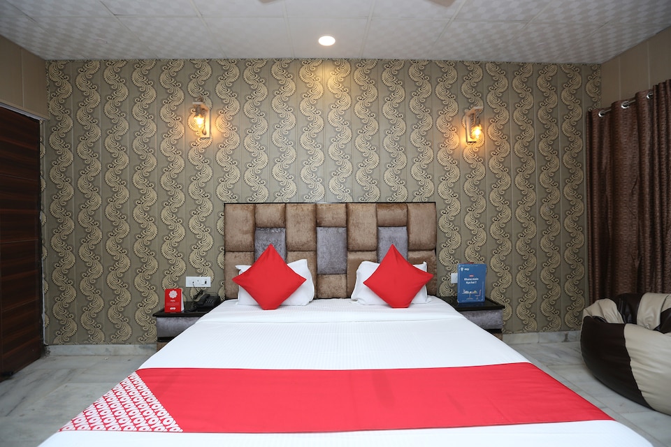 OYO 29349 Gardenia Inn, Anand Vihar Delhi, Delhi