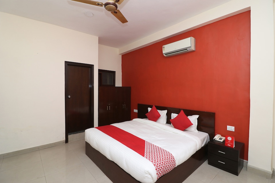 OYO 29376 Hotel Red Diamond, Cyber City Extension, Gurgaon