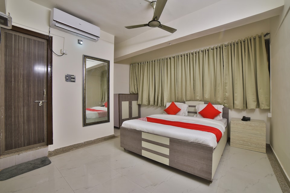 OYO 29381 Motel Bapa's, Gnaesh Chokdi, Anand