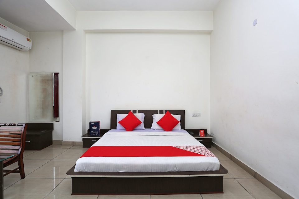 OYO 29384 Hotel Blue Sapphire, Udhampur, Udhampur