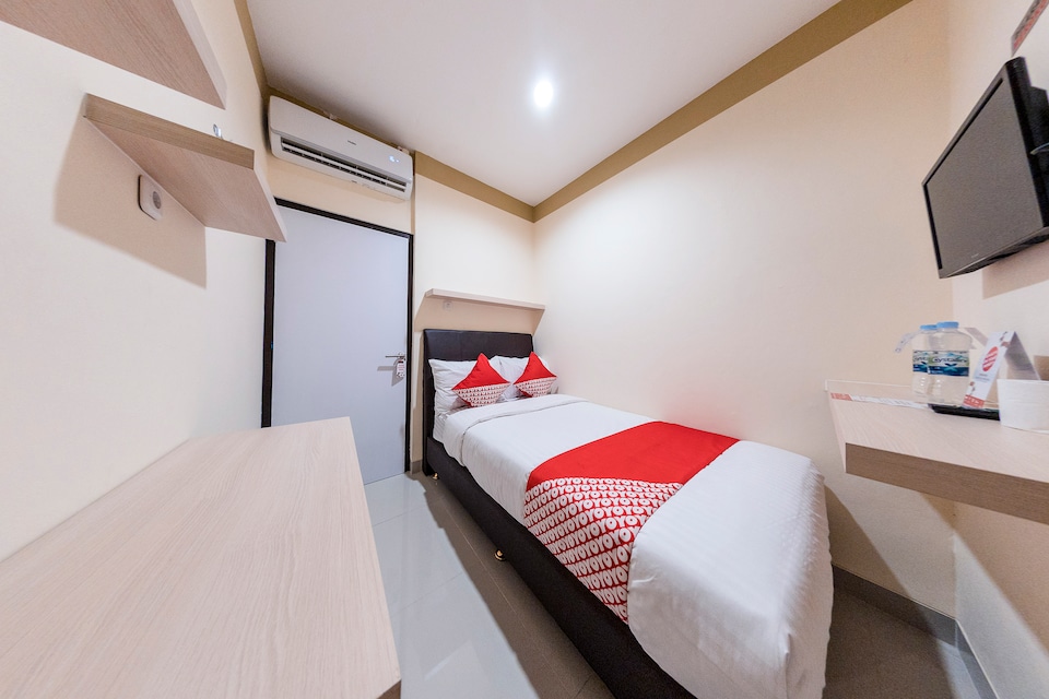 Hotel O Balcon Biru, Mangga Besar, Jakarta