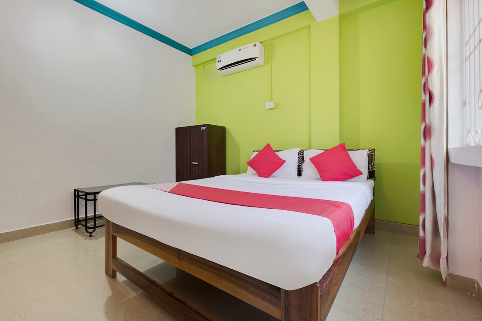 Live on GOA3847, Baga Goa, Goa