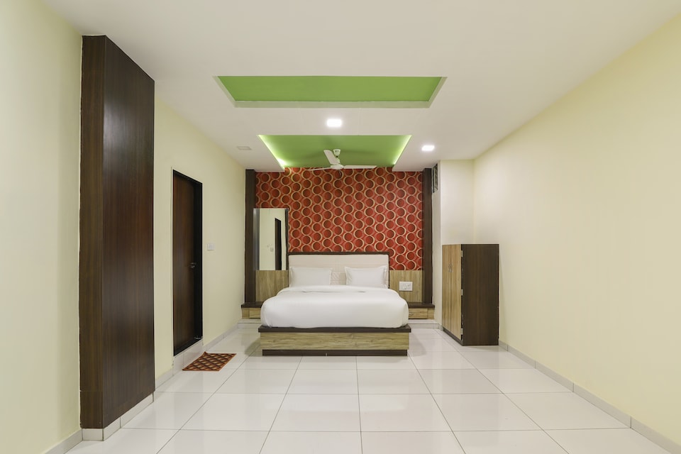 SPOT ON 29399 Purohit Palace, SP Ring Road Nikol-Odhav, Ahmedabad