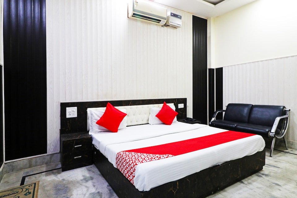 OYO 29408 Hotel Orion, Meerut, Meerut