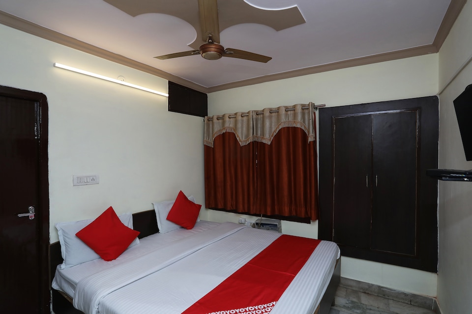 Hotel O by OYO Vanshika, Agra Fort, Agra