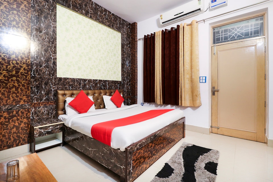OYO Hotel Ocean Blue, Roorkee, Roorkee