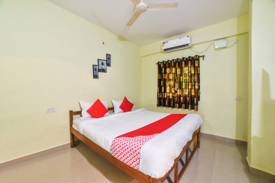 OYO 29422 Navdurga Holiday Stay, Calangute Goa, Goa