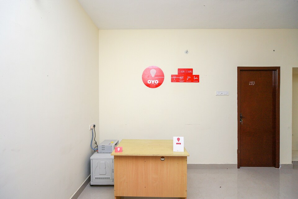 OYO 29425 Residency Inn, GST Chennai, Chennai