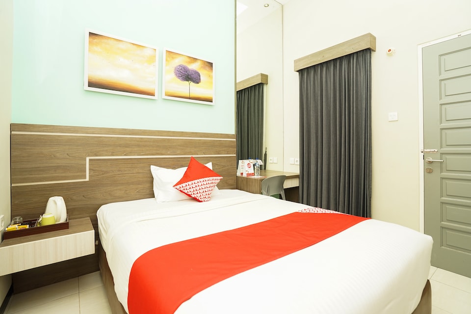 OYO 484 Ardhya Hotel Syariah, Juanda, Sidoarjo
