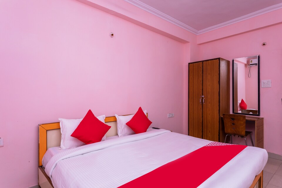 OYO 29563 Singhal Marriage Garden, Kolar Road, Bhopal