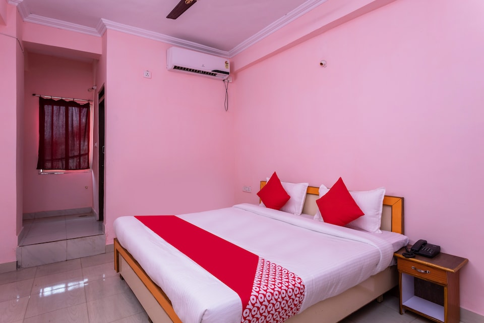 OYO 29563 Singhal Marriage Garden, Kolar Road, Bhopal