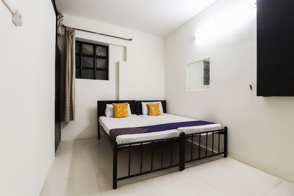 OYO 29574 Hotel Gold Star Inn, Margao Goa, Goa