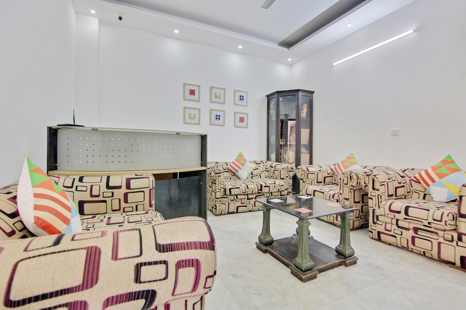 Hotel O Delhi Height Home Stay, Lajpat Nagar Delhi, Delhi