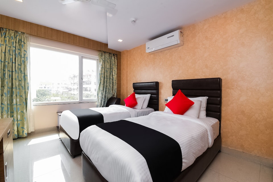 Capital O Rohini Jazz, Transit Vizag-II, Visakhapatnam