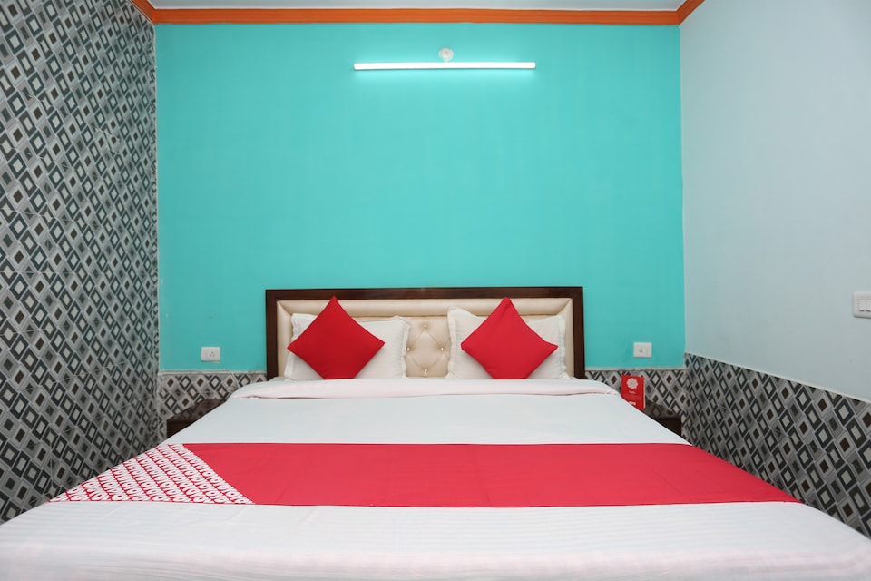 OYO 29583 Radhika Kunj Guest House, Iskcon Vrindavan, Vrindavan