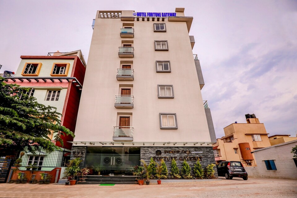 Capital O 29584 Fortune Gateway, Airport Road Bangalore, Bangalore