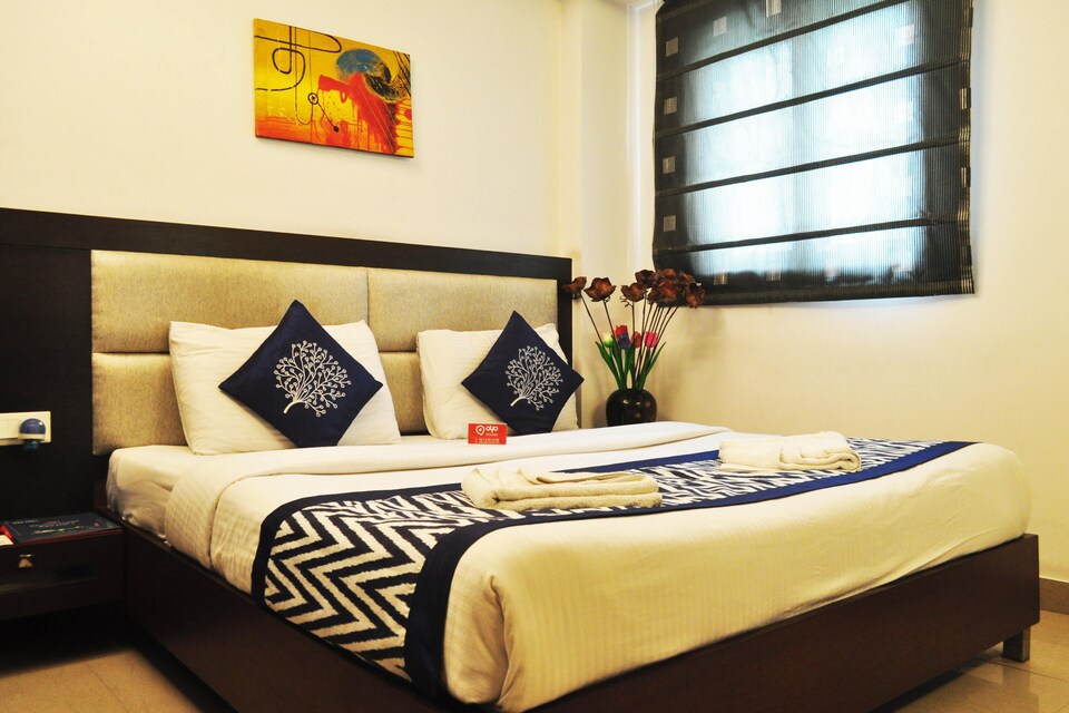 OYO Rooms 146 Behind Galleria Market, Huda 2, Gurgaon