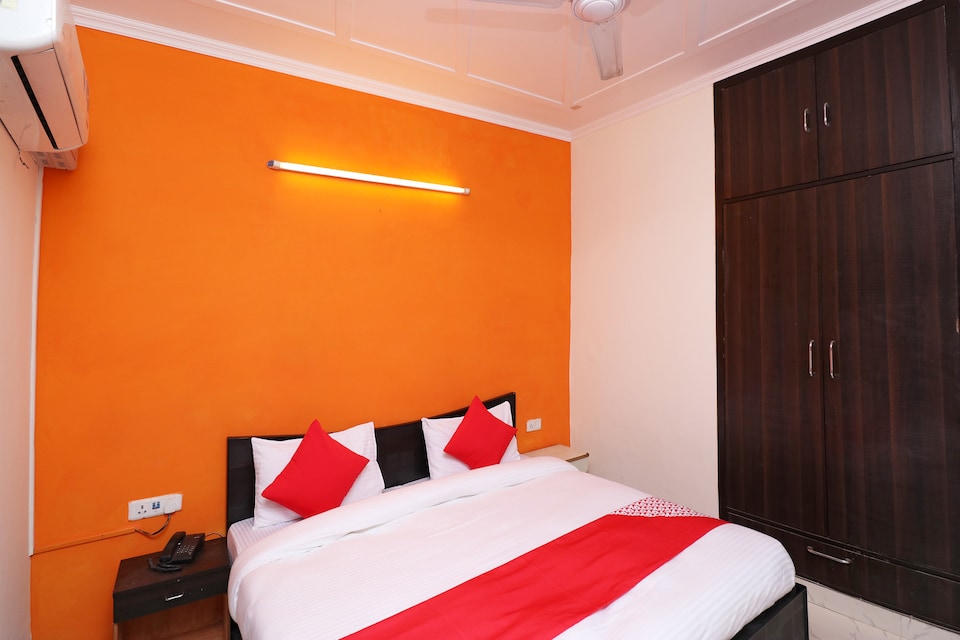 OYO 29593 Radiance Guest House, Medanta, गुड़गांव