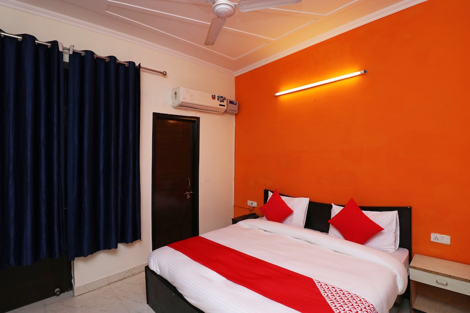 OYO 29593 Radiance Guest House, Medanta, गुड़गांव