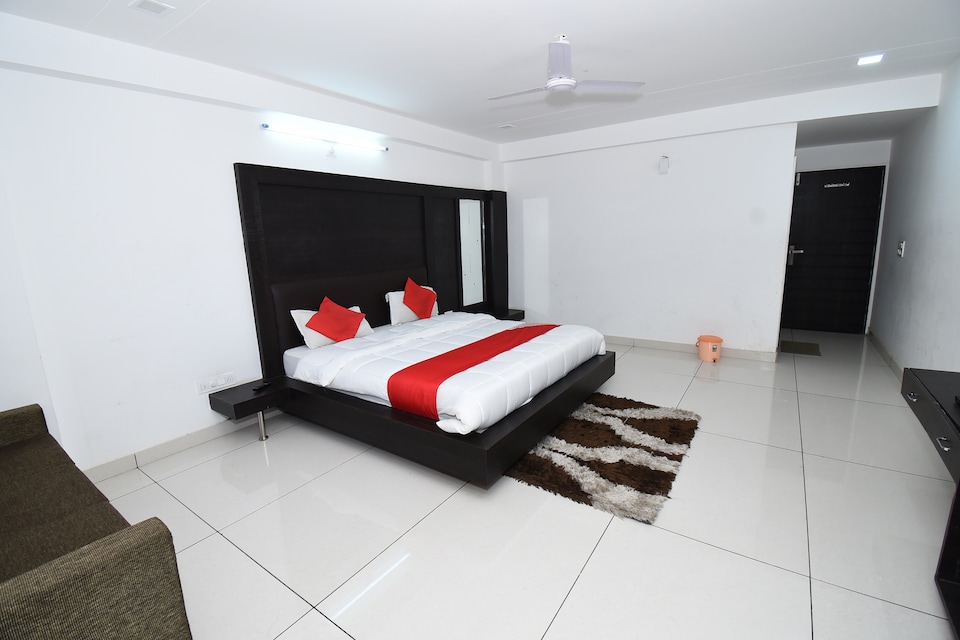 OYO 29609 Hotel Jai International, Pali Central, Pali