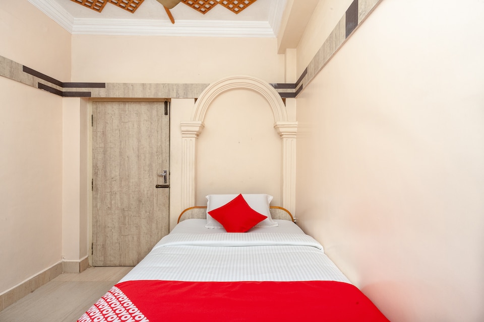 OYO 29614 Jjs Park Inn, T Nagar Chennai, Chennai