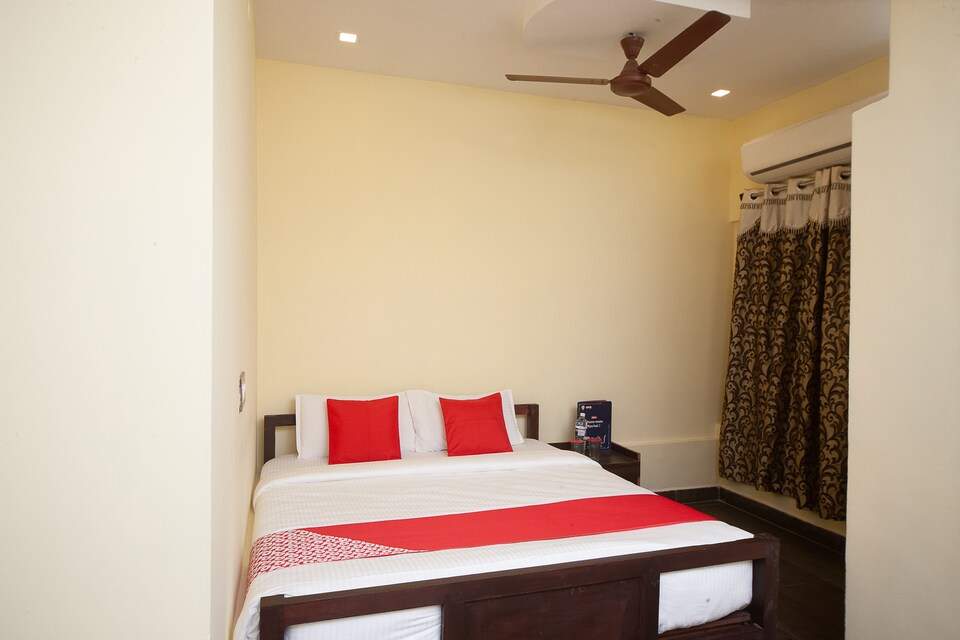OYO 29621 Subhiksham Inn, Palani, Palani