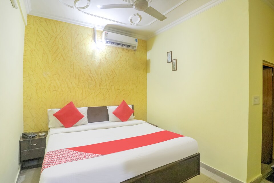 OYO 29629 Atlas, Airport Delhi, Delhi Transit