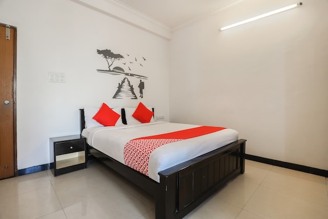 OYO Gmr 18 Hotel Near Nexus Mall Koramangala