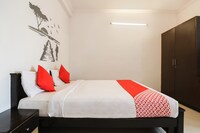 OYO Gmr 18 Hotel Near Nexus Mall Koramangala