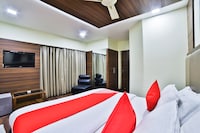 OYO 29657 Hotel The Emerald