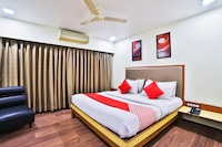 OYO 29657 Hotel The Emerald