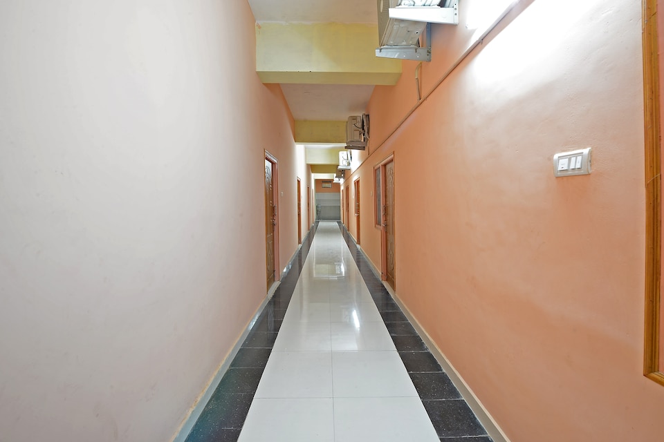 Hotel O Vellore New Bus Station Formerly SP Highway Inn, Vellore City, Vellore